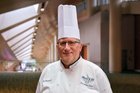 Chef Max Knoepfel